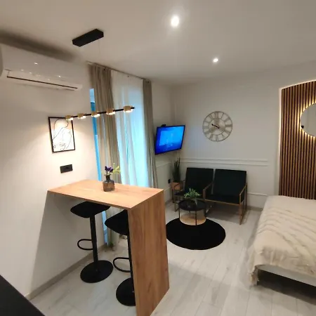 Apartment Alegra Center