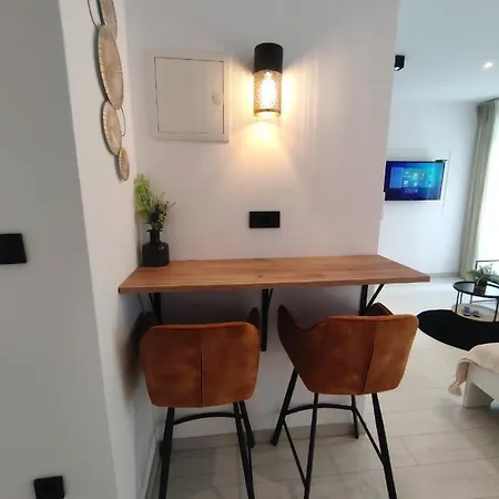 דירה Alegra Center