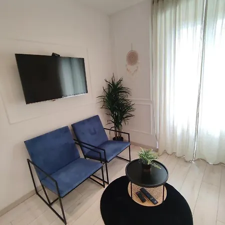 Alegra Center דירה רייקה