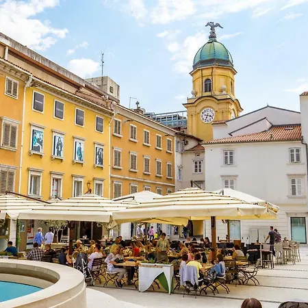 Appartement Alegra Center *