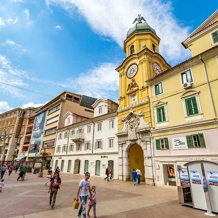 Alegra Center Apartman